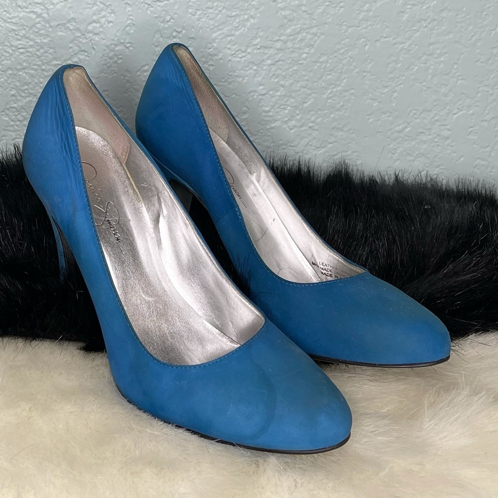 Jessica Simpson blue high heels / size 9